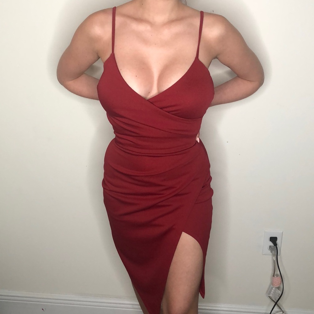 Red bodycon dress.